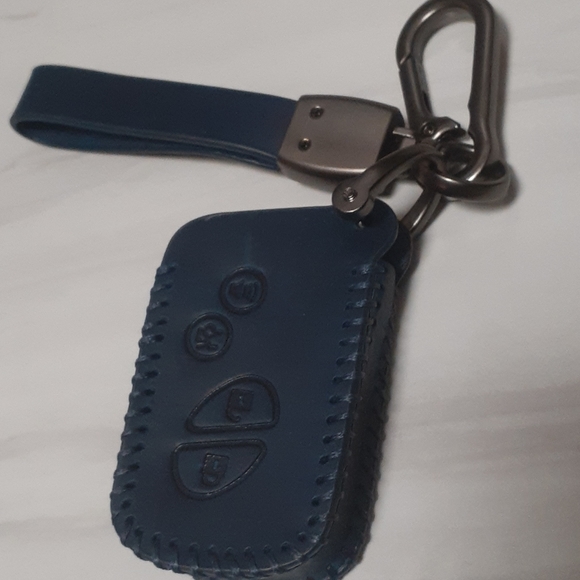 Lexus Keychain - Picture 2 of 2